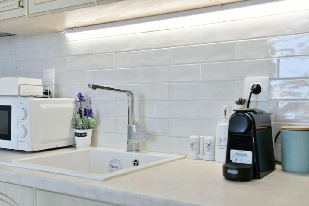 Olivo II Luxury Apartment Hydra  Eksteriør billede